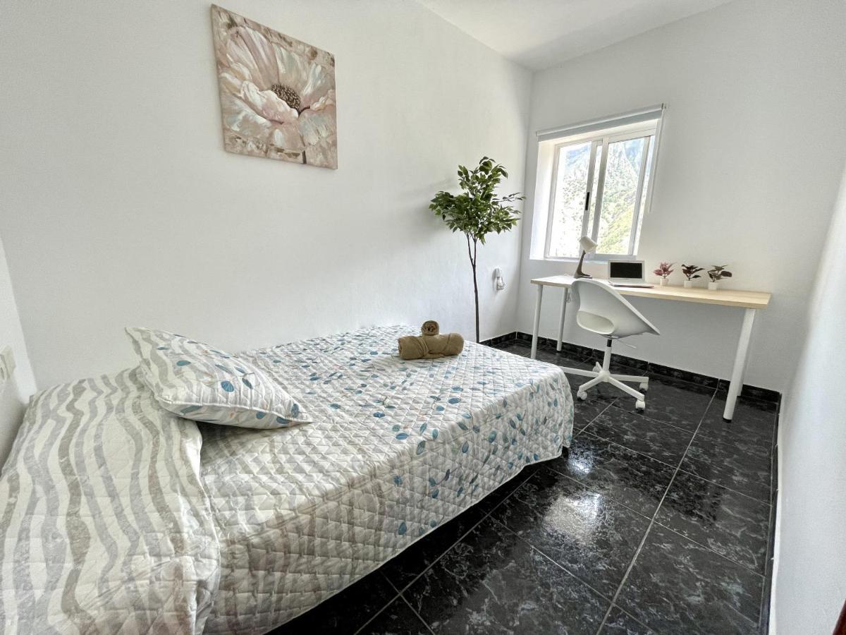 Ca Yaya - Big House With Terraces - Rooftop & Views Ермигуа Екстериор снимка